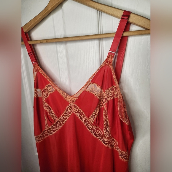 Vintage Michelen Red Coral Lace Slip Lingerie Dress 60s 70s Medium Large - Picture 12 of 12